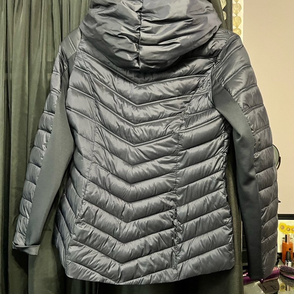 Jacket - Picture 3 of 9